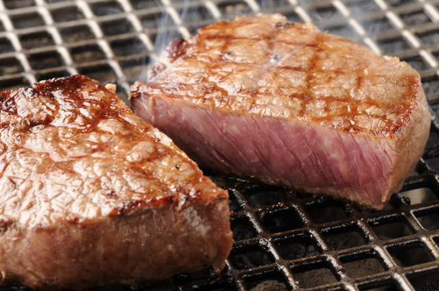 ダイエット中こそお肉を食べるべき理由とは？
